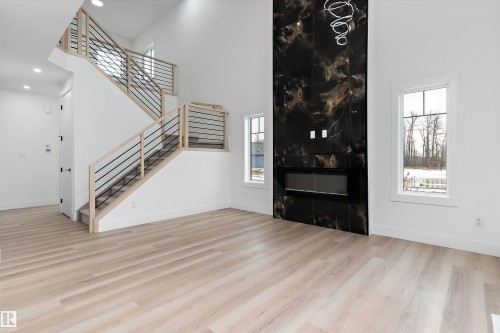 804 Elderberry Crest, Edmonton, AB - Indoor Photo Showing Other Room