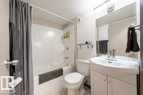 1007 9028 Jasper Avenue, Edmonton, AB - Indoor Photo Showing Bathroom