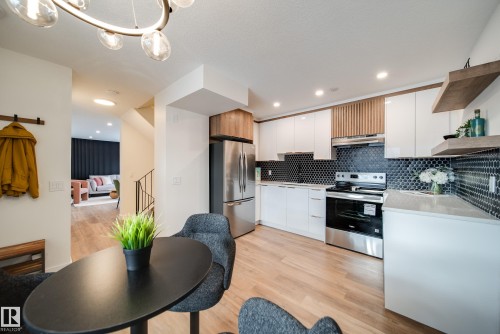 17751 95 Street, Edmonton, AB - Indoor