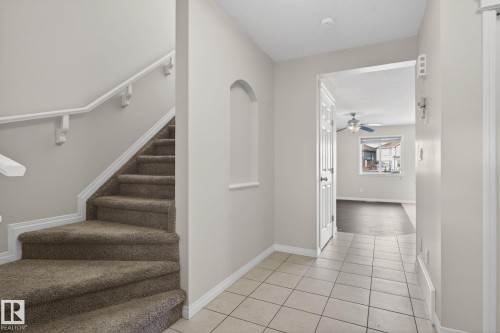 5258 20 Avenue, Edmonton, AB - Indoor Photo Showing Other Room