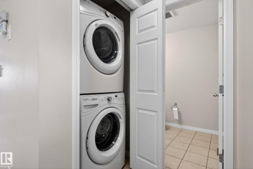 5258 20 Avenue, Edmonton, AB - Indoor Photo Showing Laundry Room