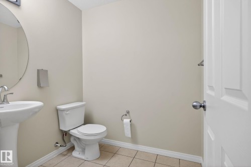 5258 20 Avenue, Edmonton, AB - Indoor Photo Showing Bathroom