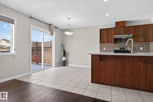 5258 20 Avenue, Edmonton, AB - Indoor Photo Showing Kitchen
