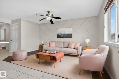5258 20 Avenue, Edmonton, AB - Indoor Photo Showing Living Room