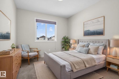5258 20 Avenue, Edmonton, AB - Indoor Photo Showing Bedroom