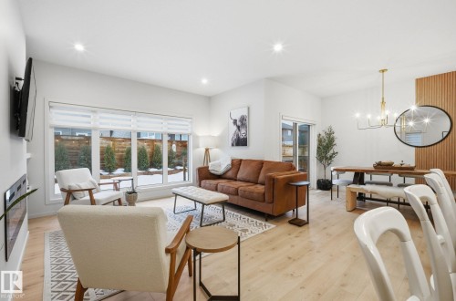 48 Riverhill Crescent, St. Albert, AB - Indoor Photo Showing Living Room