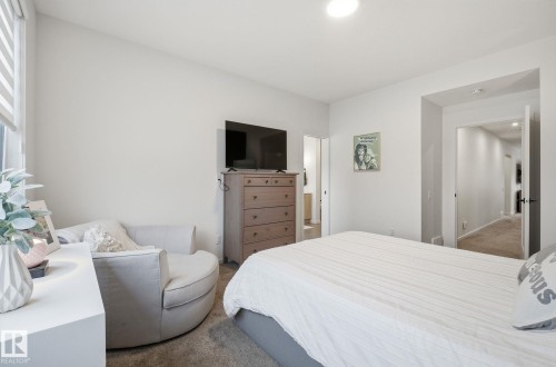 48 Riverhill Crescent, St. Albert, AB - Indoor Photo Showing Bedroom