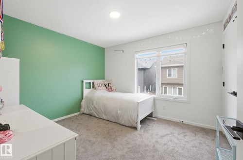 48 Riverhill Crescent, St. Albert, AB - Indoor Photo Showing Bedroom