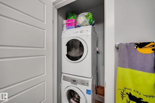 10 1530 Tamarack Boulevard, Edmonton, AB - Indoor Photo Showing Laundry Room