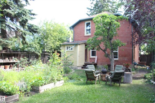 7024 105A Street, Edmonton, AB - Outdoor