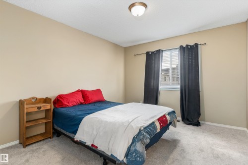 73 1428 Hodgson Way, Edmonton, AB - Indoor Photo Showing Bedroom