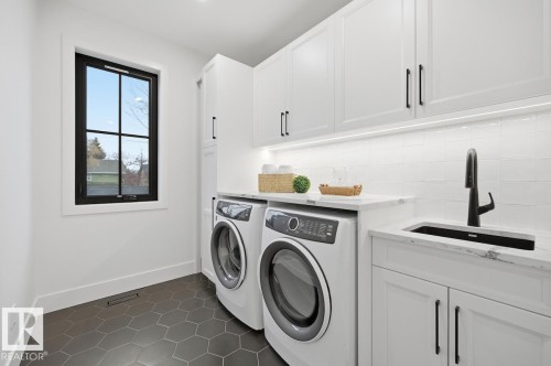 10519 138 Street, Edmonton, AB - Indoor Photo Showing Laundry Room