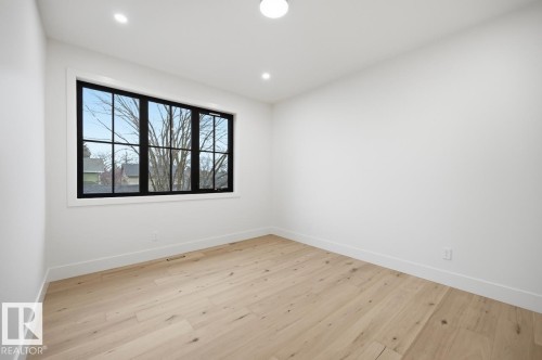 10519 138 Street, Edmonton, AB - Indoor Photo Showing Other Room