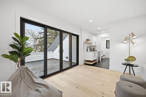 10519 138 Street, Edmonton, AB - Indoor Photo Showing Other Room