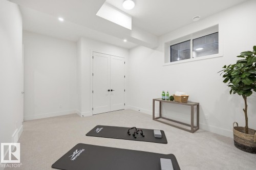 10519 138 Street, Edmonton, AB - Indoor Photo Showing Other Room