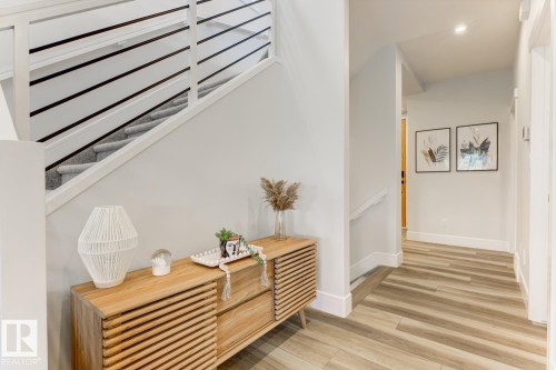 20484 128 Avenue, Edmonton, AB - Indoor Photo Showing Other Room