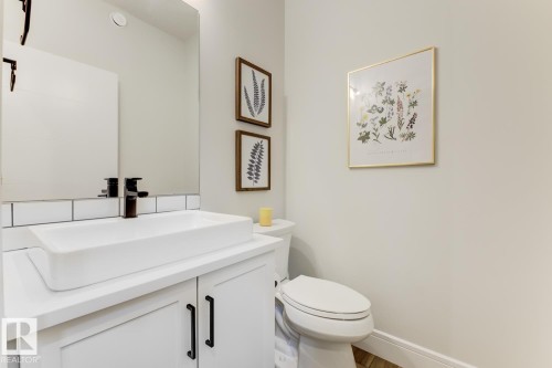 20484 128 Avenue, Edmonton, AB - Indoor Photo Showing Bathroom