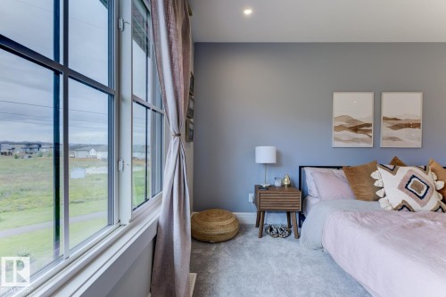 20484 128 Avenue, Edmonton, AB - Indoor Photo Showing Bedroom