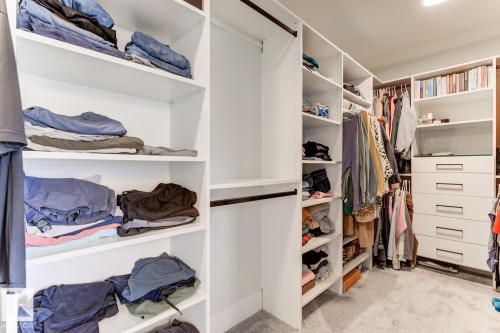 20484 128 Avenue, Edmonton, AB - Indoor With Storage