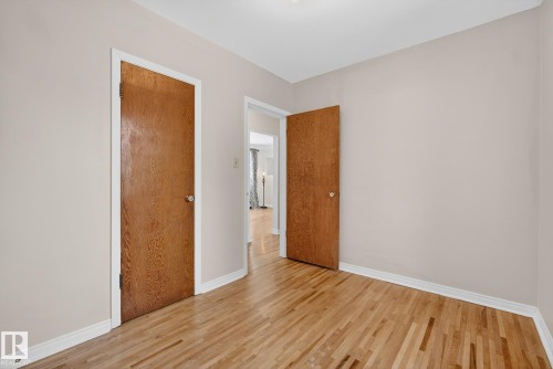 Edmonton, AB - Indoor Photo Showing Other Room