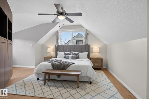 Edmonton, AB - Indoor Photo Showing Bedroom