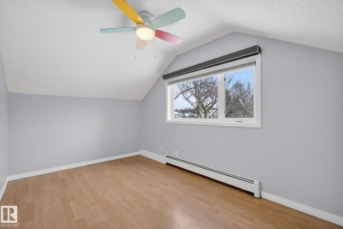 Edmonton, AB - Indoor Photo Showing Other Room