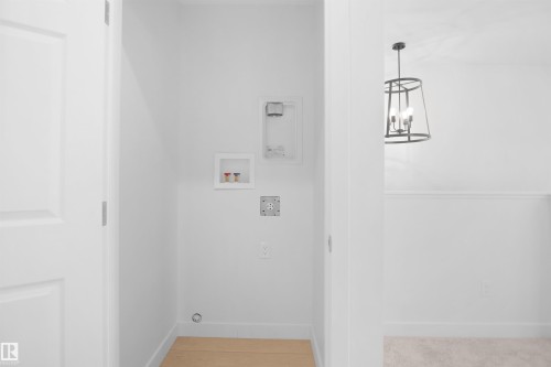 18169 73A Street Nw, Edmonton, AB - Indoor Photo Showing Other Room