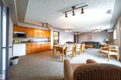 409 7839 96 Street, Edmonton, AB - Indoor