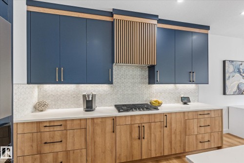 50 Grassview Crescent, Spruce Grove, AB - Indoor Photo Showing Kitchen