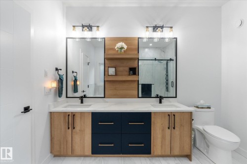 50 Grassview Crescent, Spruce Grove, AB - Indoor Photo Showing Bathroom