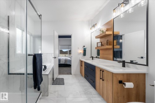 50 Grassview Crescent, Spruce Grove, AB - Indoor Photo Showing Bathroom