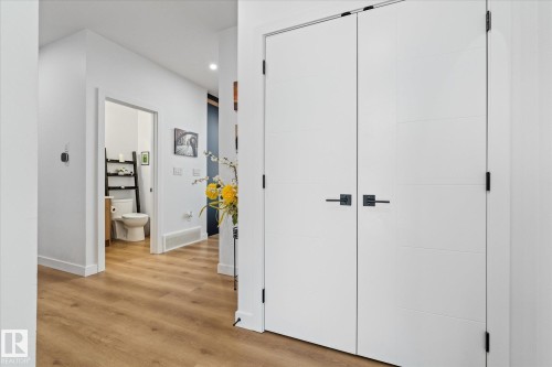 50 Grassview Crescent, Spruce Grove, AB - Indoor Photo Showing Other Room