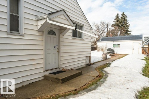 10516 75 Avenue, Edmonton, AB - Outdoor