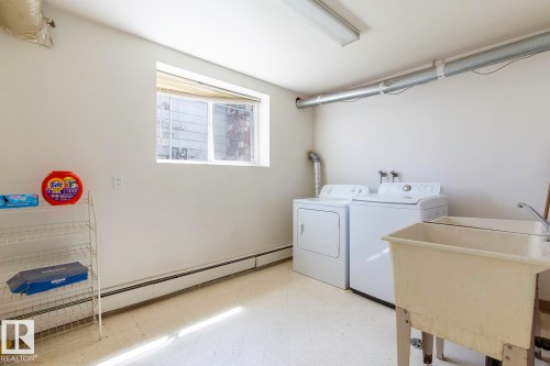 5342 53 Avenue, Mundare, AB - Indoor Photo Showing Laundry Room