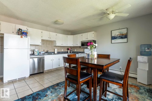 5342 53 Avenue, Mundare, AB - Indoor