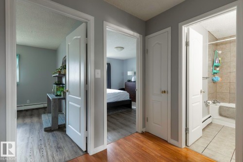 5342 53 Avenue, Mundare, AB - Indoor