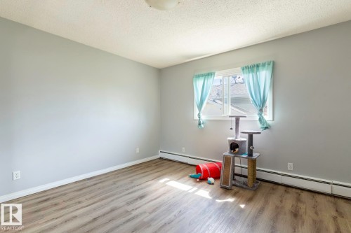 5342 53 Avenue, Mundare, AB - Indoor Photo Showing Other Room
