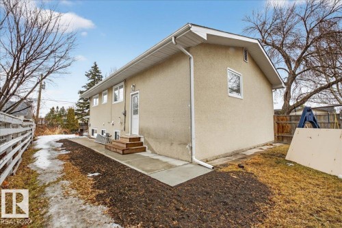 4302 52 Street, Leduc, AB - Outdoor