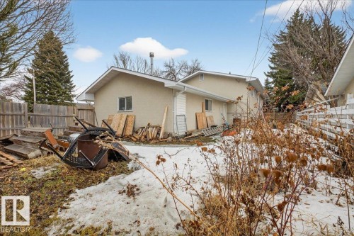 4302 52 Street, Leduc, AB - Outdoor