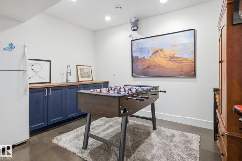 9646 79 Avenue, Edmonton, AB - Indoor Photo Showing Other Room