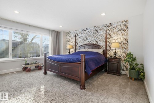 9646 79 Avenue, Edmonton, AB - Indoor Photo Showing Bedroom