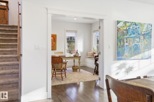 9646 79 Avenue, Edmonton, AB - Indoor Photo Showing Other Room