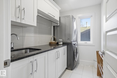 9646 79 Avenue, Edmonton, AB - Indoor Photo Showing Laundry Room