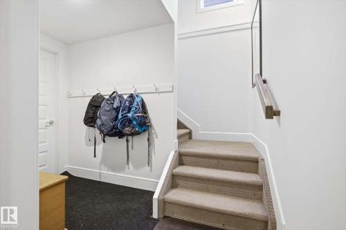 9646 79 Avenue, Edmonton, AB - Indoor Photo Showing Other Room