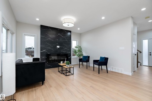 292 Fraser Way, Edmonton, AB - Indoor