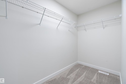 292 Fraser Way, Edmonton, AB - Indoor With Storage