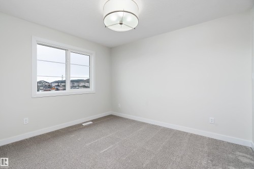 292 Fraser Way, Edmonton, AB - Indoor Photo Showing Other Room