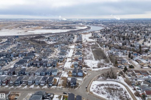 292 Fraser Way, Edmonton, AB - Outdoor With View