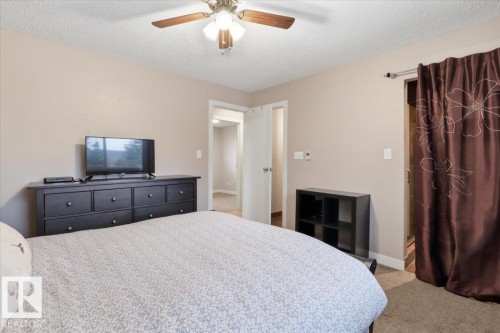 4312 37 Avenue, Leduc, AB - Indoor Photo Showing Bedroom