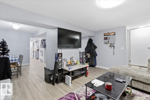 10232 154 Street, Edmonton, AB - Indoor Photo Showing Living Room